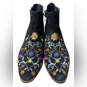 Diba Embroidered Floral Ankle Booties Black Suede Boho Western Size 7.5